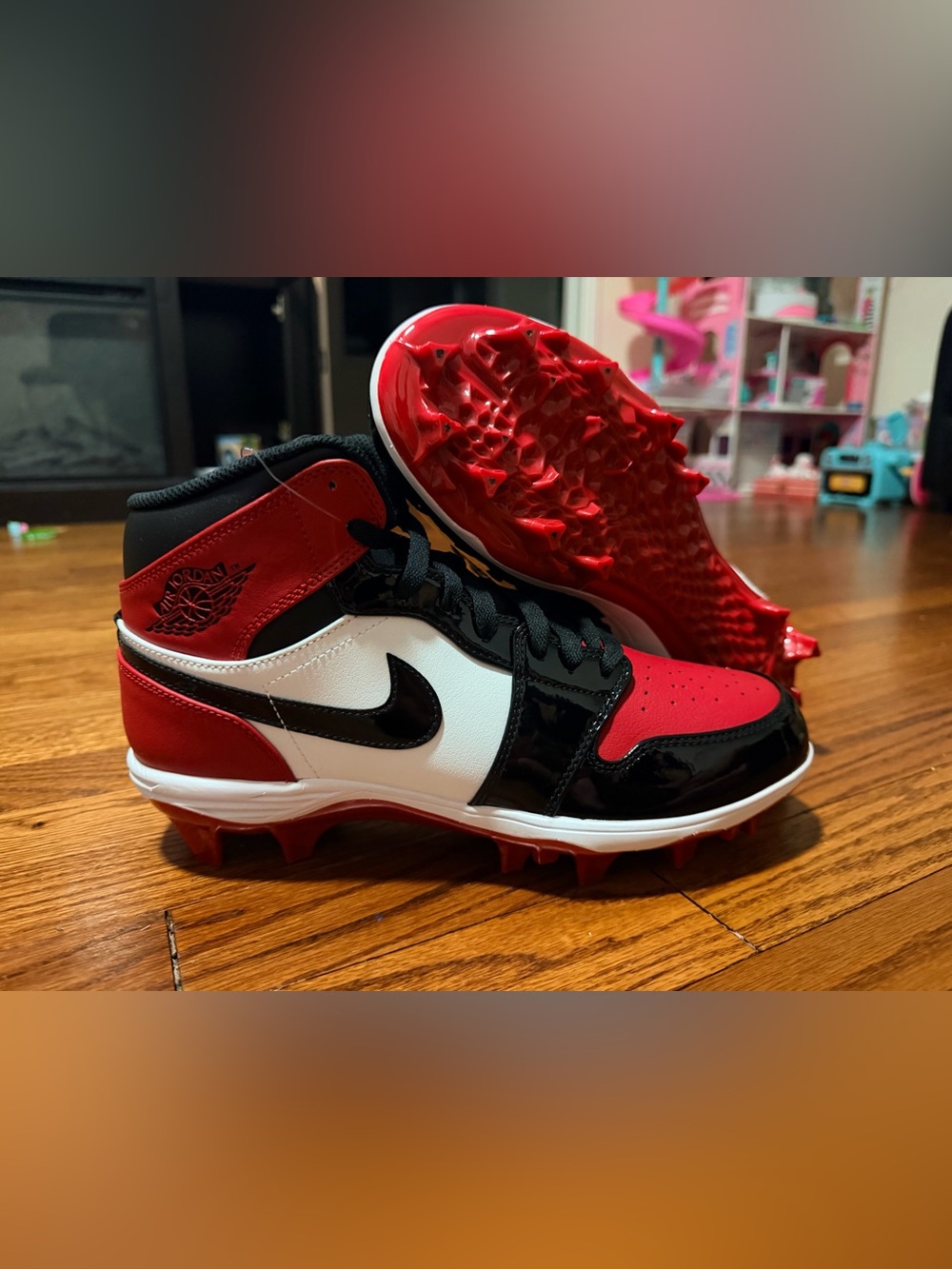 Jordan Retro 1 Bred baseball cleat size 8.5 New no box